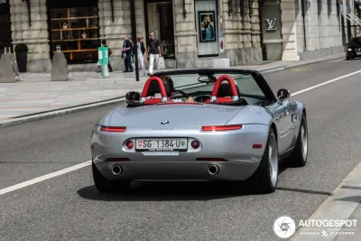 Roadster V8